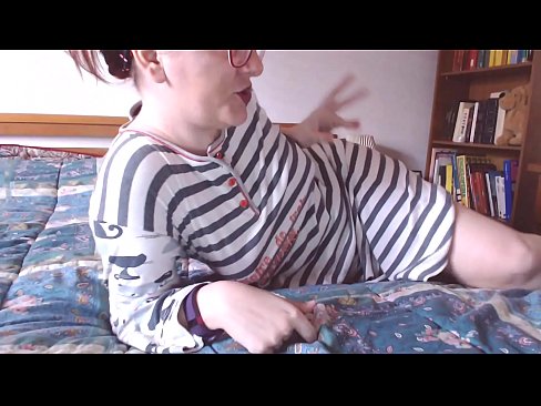 ❤️ خذ هذا الديك الأسود الكبير في فمك الرقيق الصغير الفاسقات. عند٪ ar.sexycamse.top٪